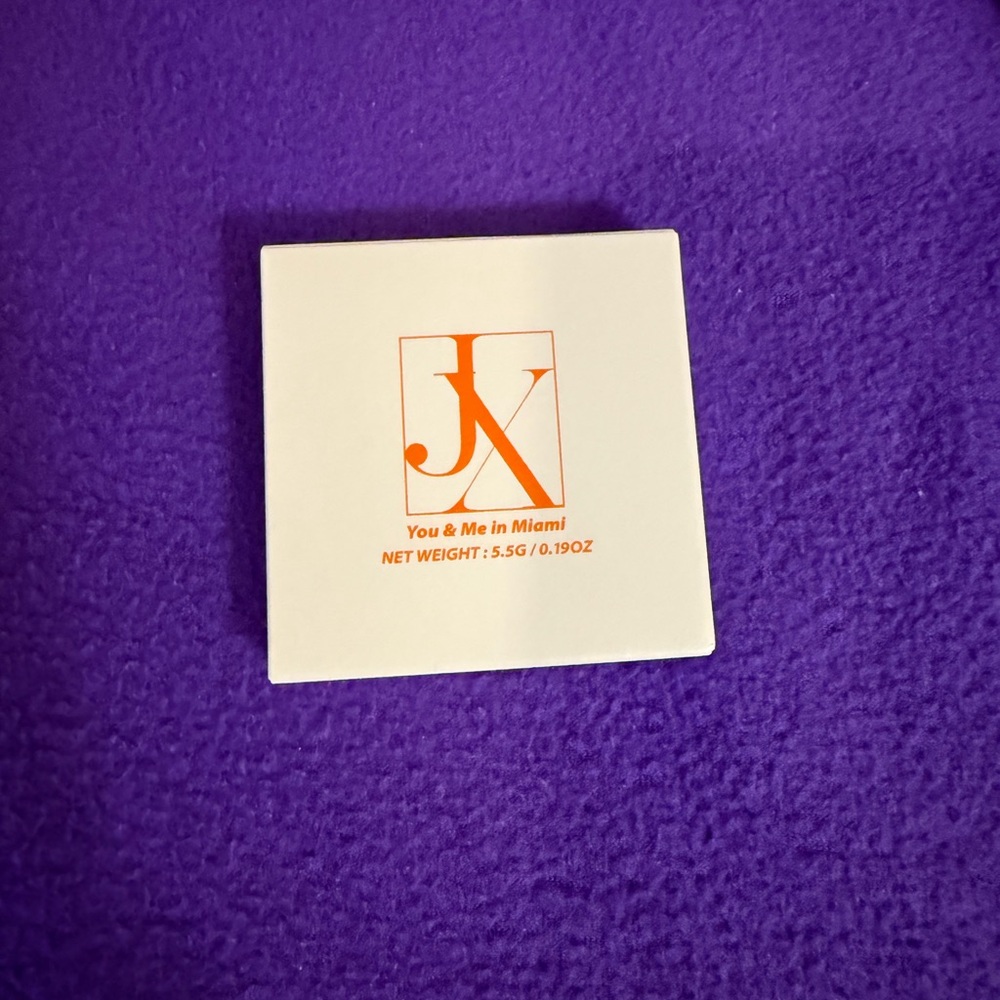 You & Me in Miami Eyeshadow Palette - Vibrant Orange